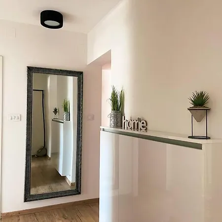 Apartment New - Family & Friends Pula